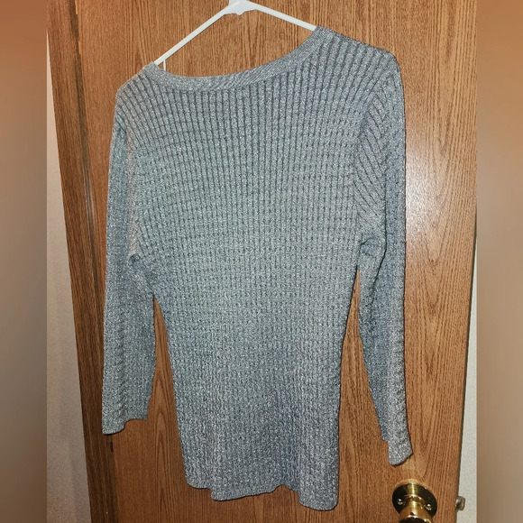 New York and Company Gray Sparkly Long Sleeve Lace Up V-Neck Sweater - Picture 9 of 9